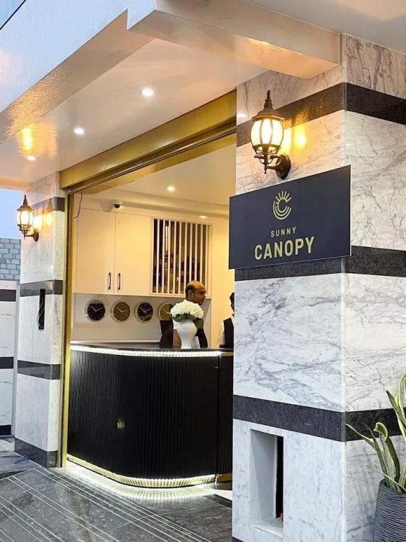 Sunny Canopy B&B Hotel