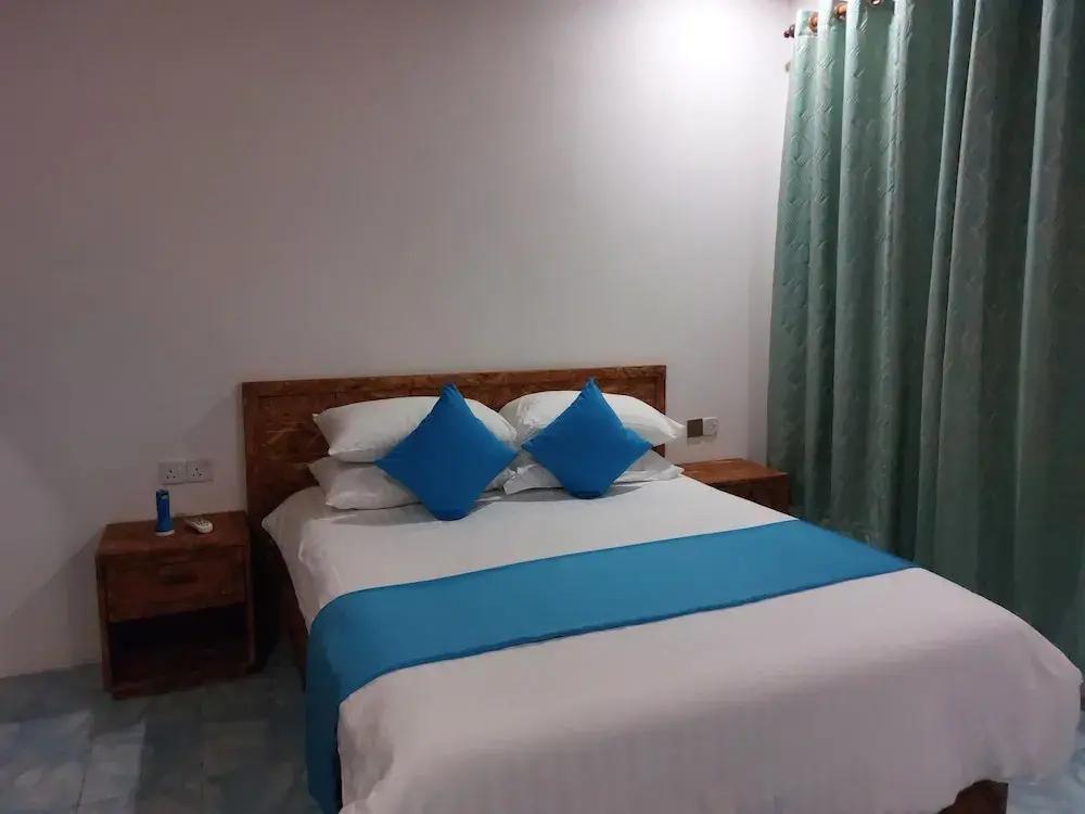 eMzaz Blue Lagoon photo 3