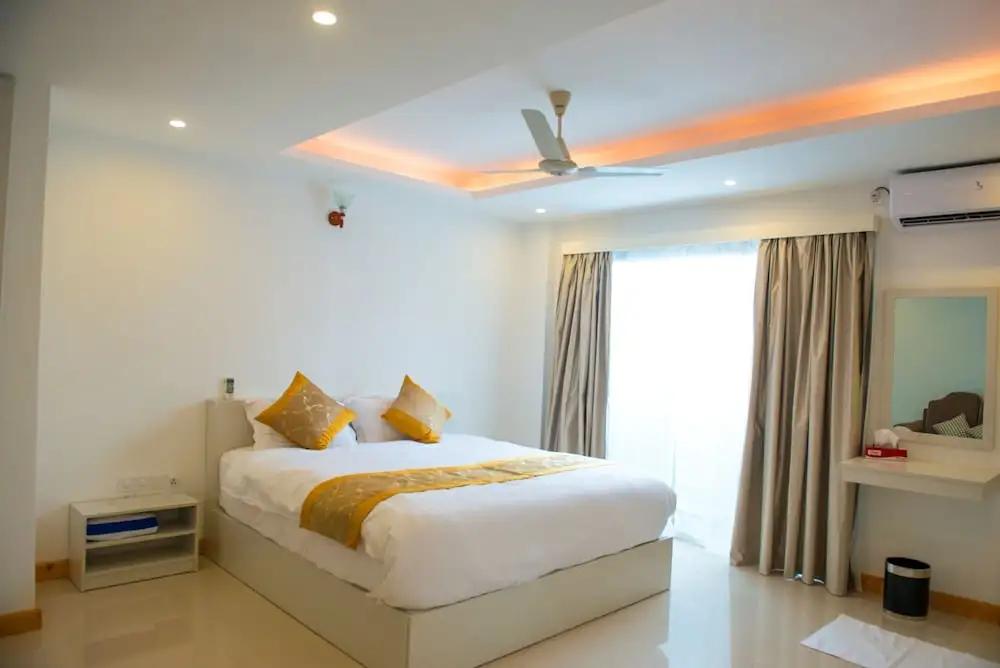 Coral Crown Hotel and Spa , Meedhoo, Addu City Maldives photo 4