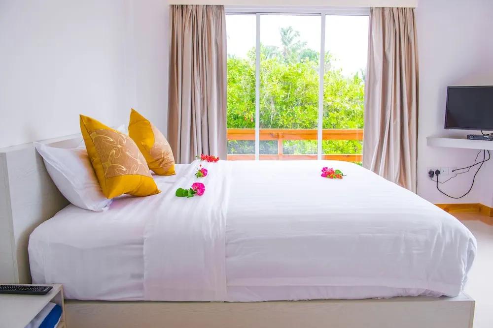 Coral Crown Hotel and Spa , Meedhoo, Addu City Maldives photo 2