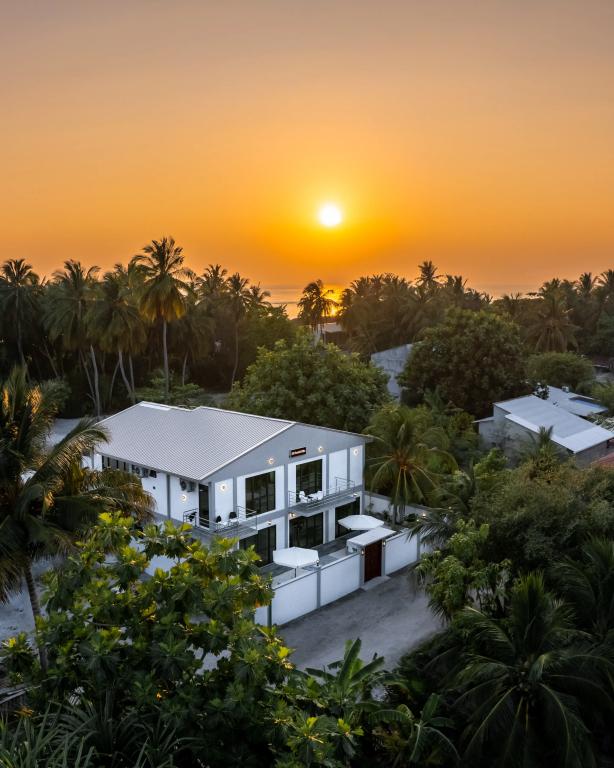 SIS Tourist Villa photo 4