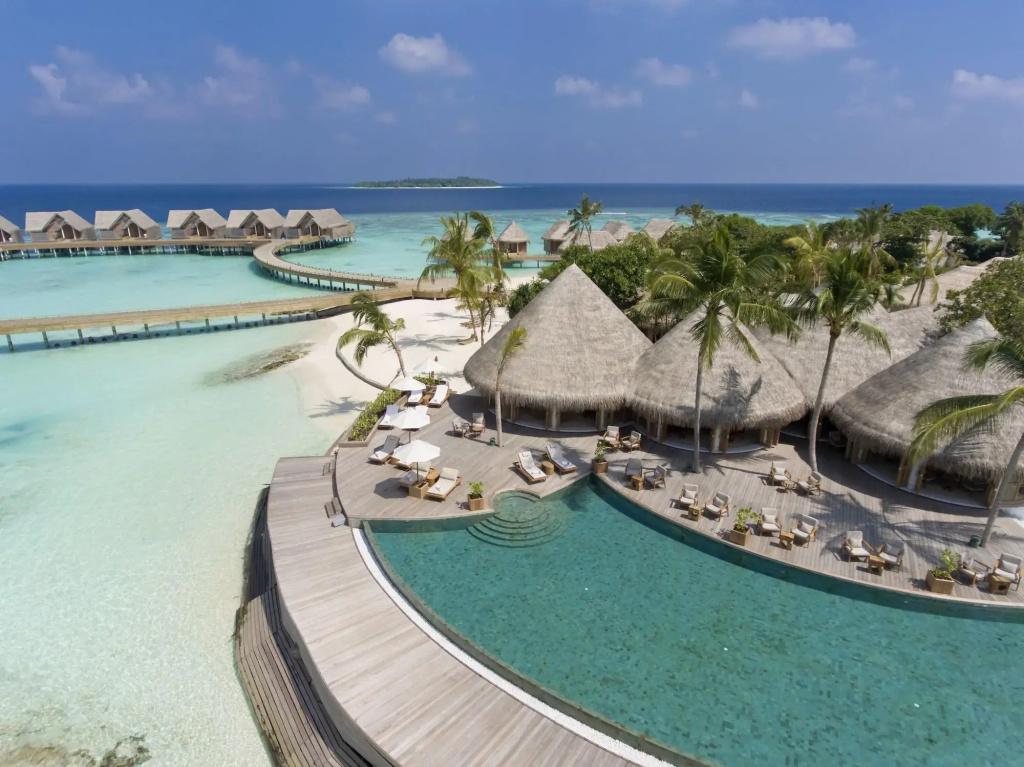 Ba'theli at Milaidhoo thumbnail 8