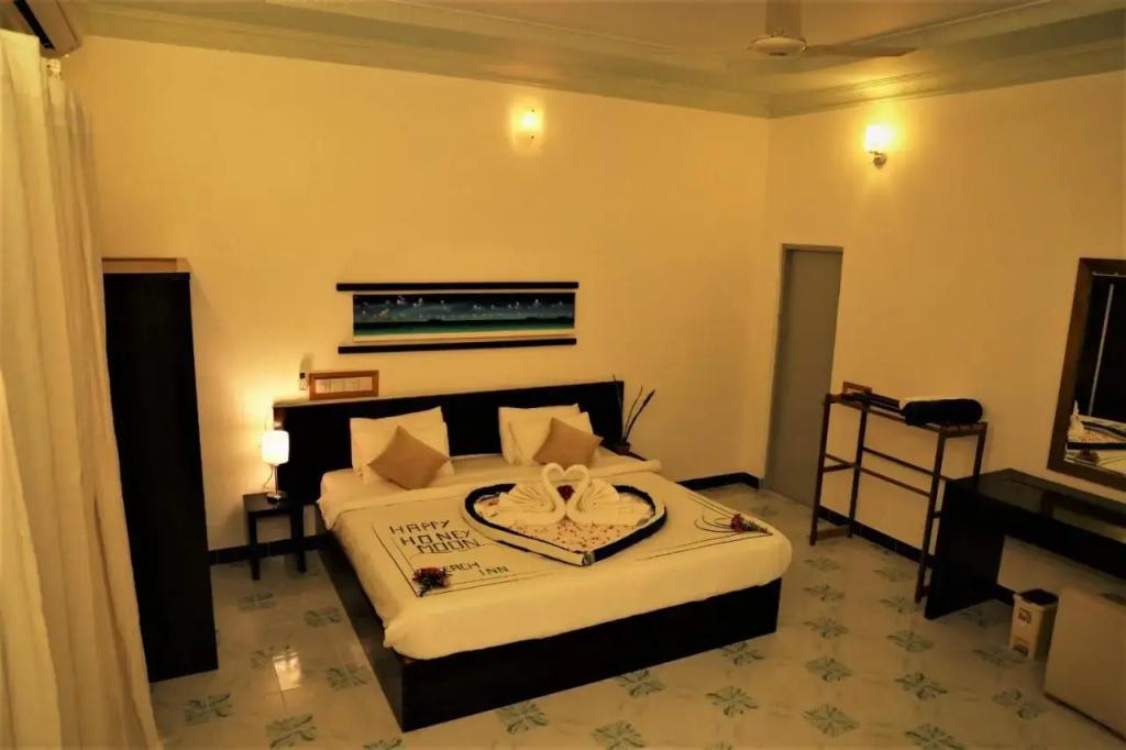Dhigurah Beach Inn photo 5