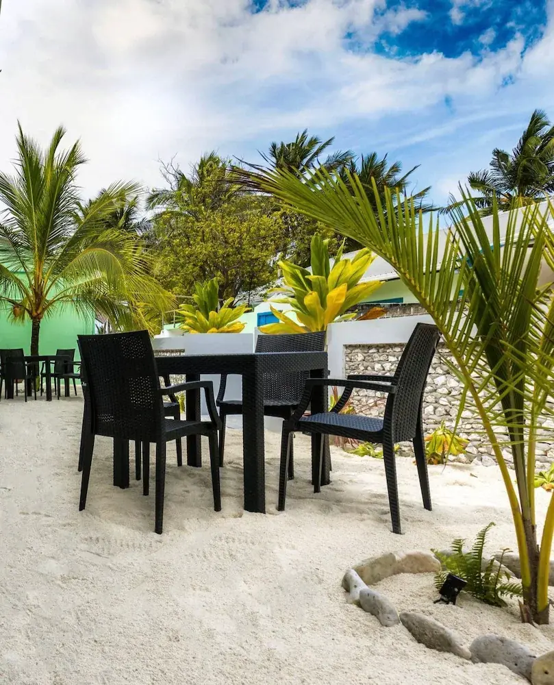 Blue Coral Vashafaru Maldives photo 4