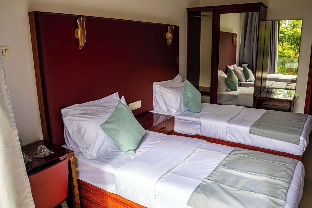 Terminal 27 Hotel photo 2