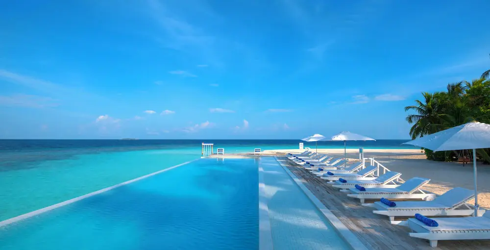 Sandies Bathala Resort photo 2