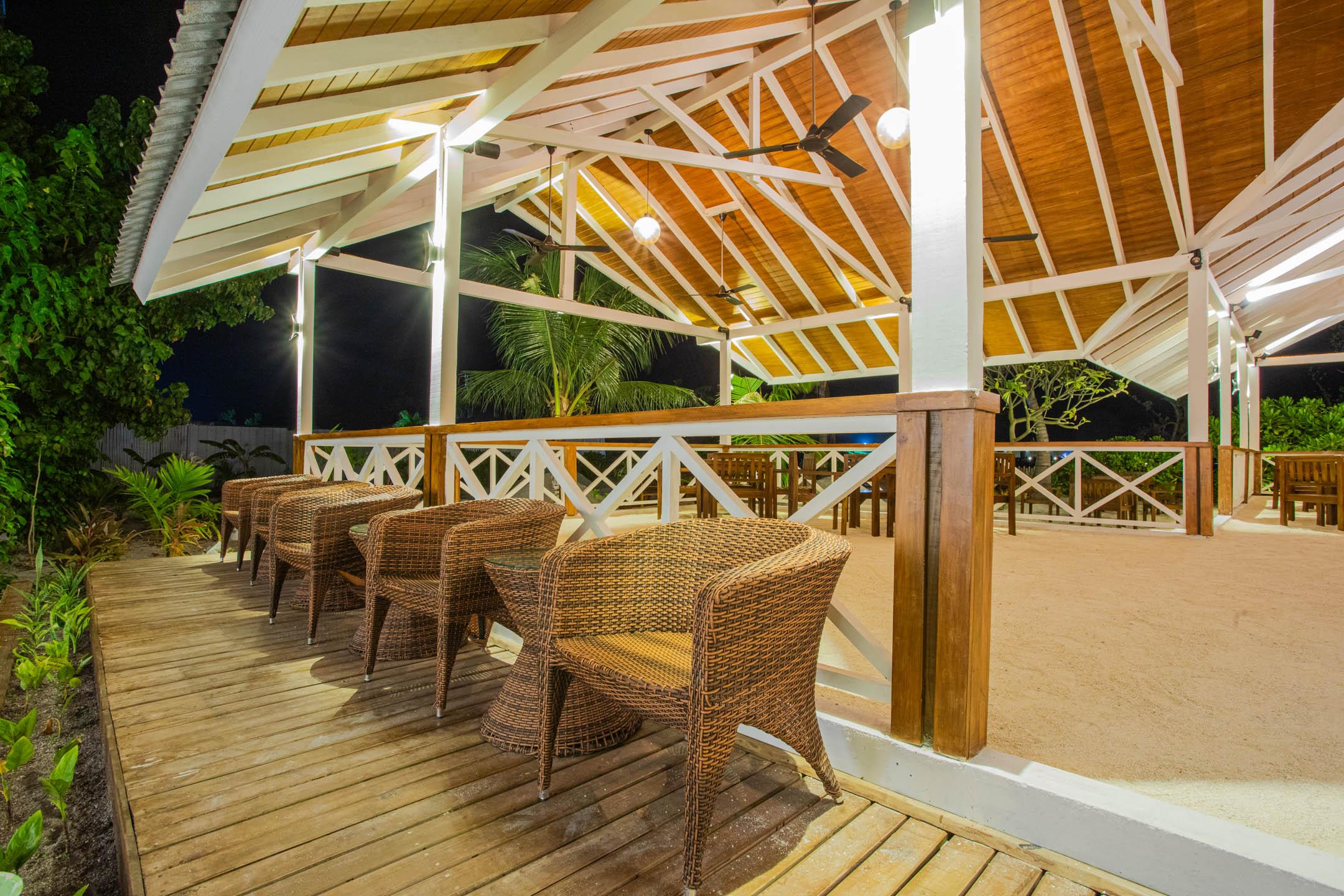 Beach Hotel Guraidhoo photo 4