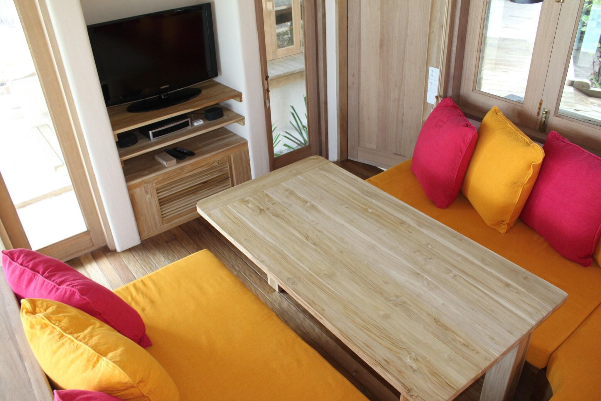 Chill at Six Senses Laamu thumbnail 7