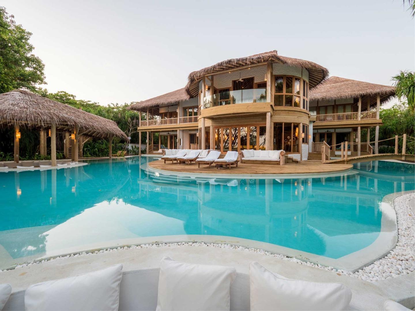 SonevaFushi