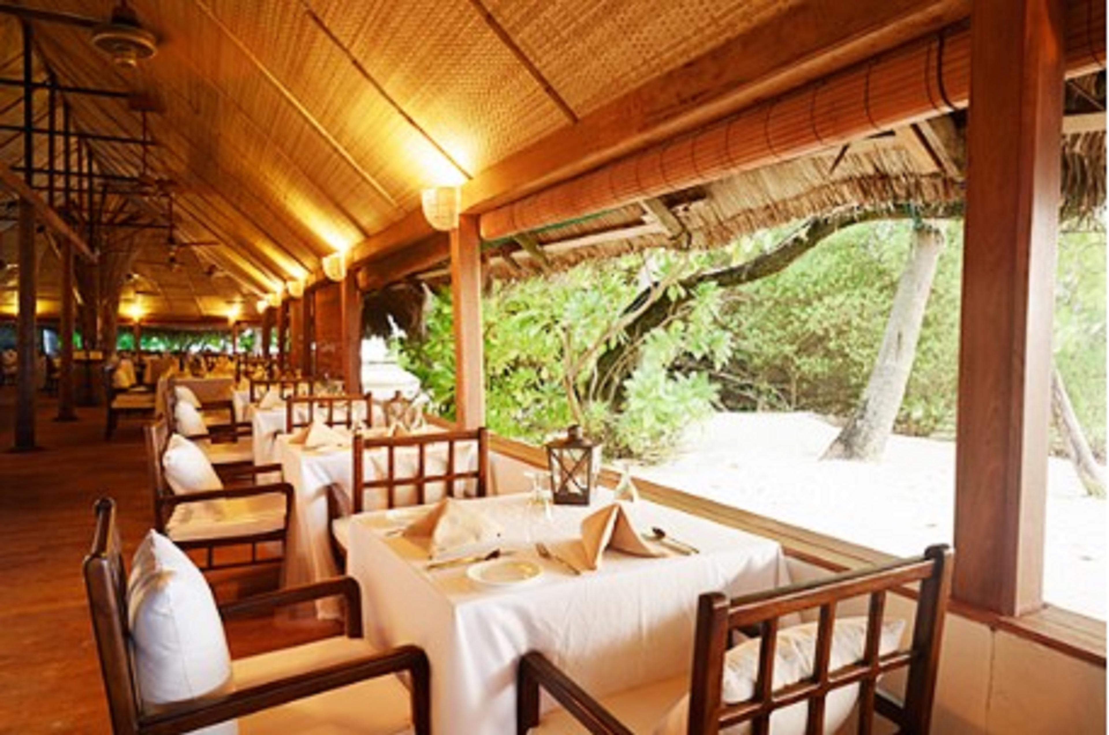 Makunudu Island photo 4