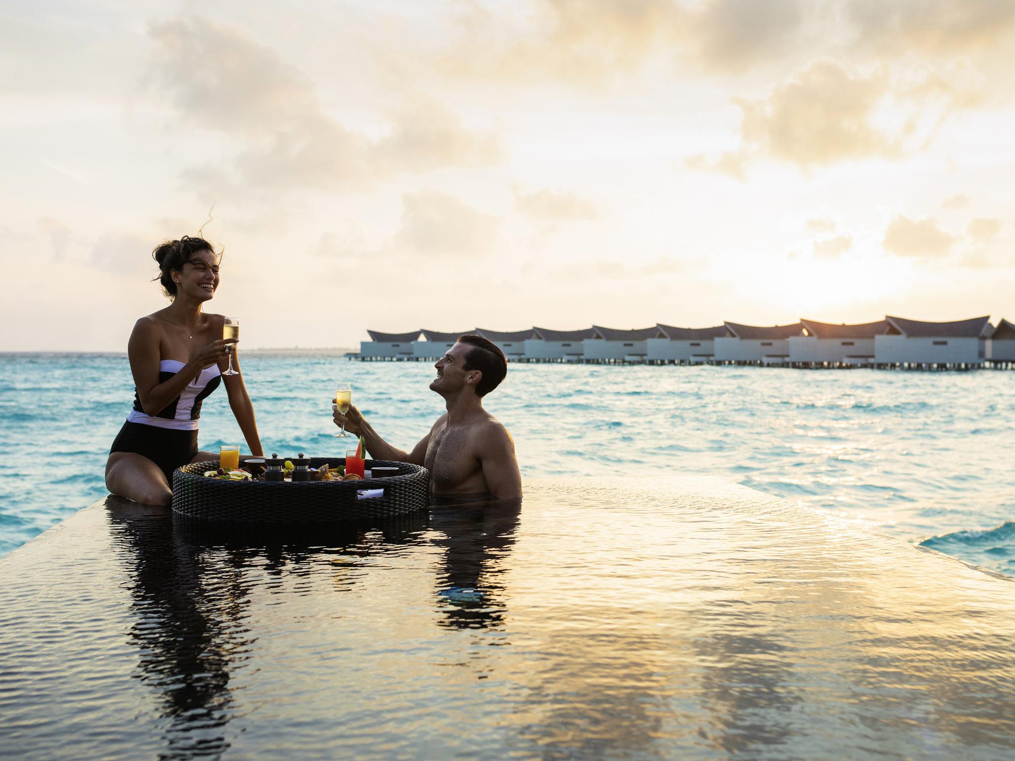Destination Dining at Kuredhivaru Resort & Spa thumbnail 6