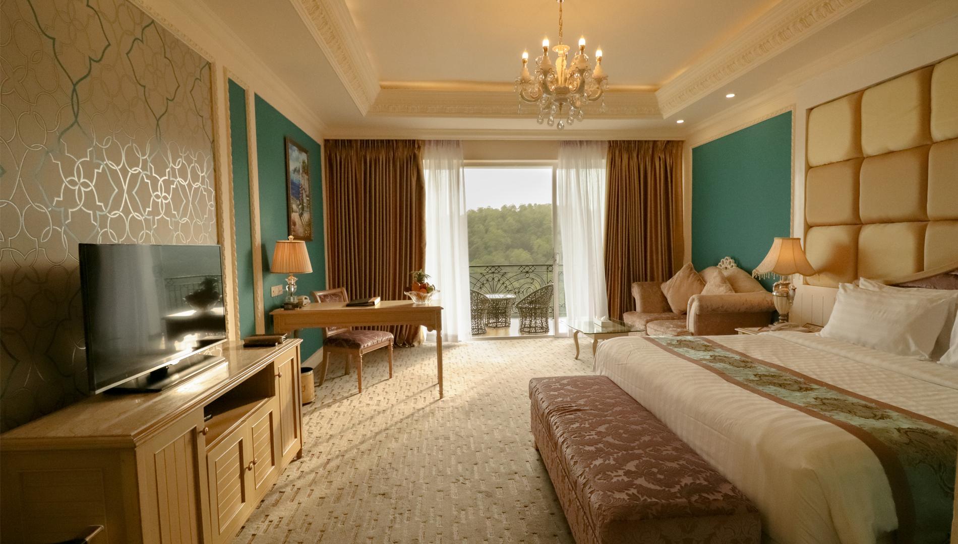 Deluxe Double or Twin with Balcony