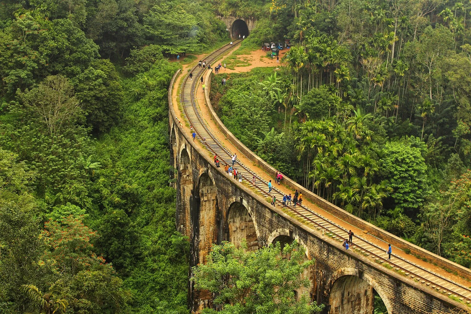 Nine Arch Bridge winding through the hills near Ella