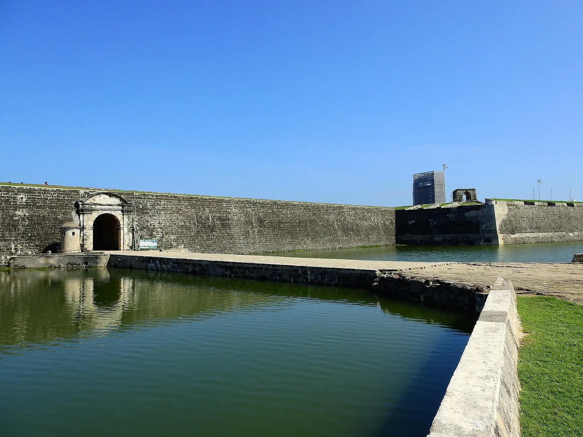 Water and stone walls at Jaffna Fort