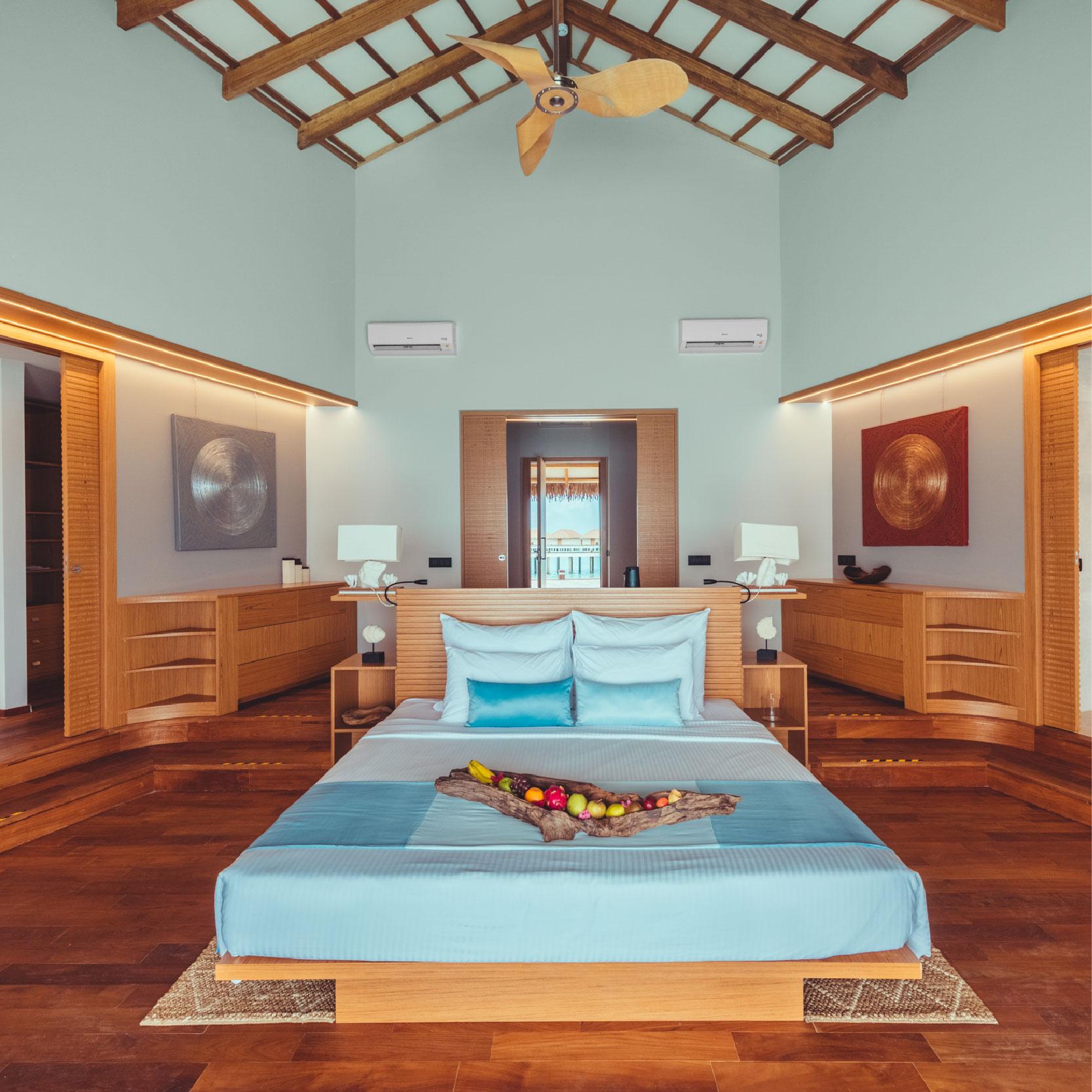 Sunset Water Bungalow with Jacuzzi