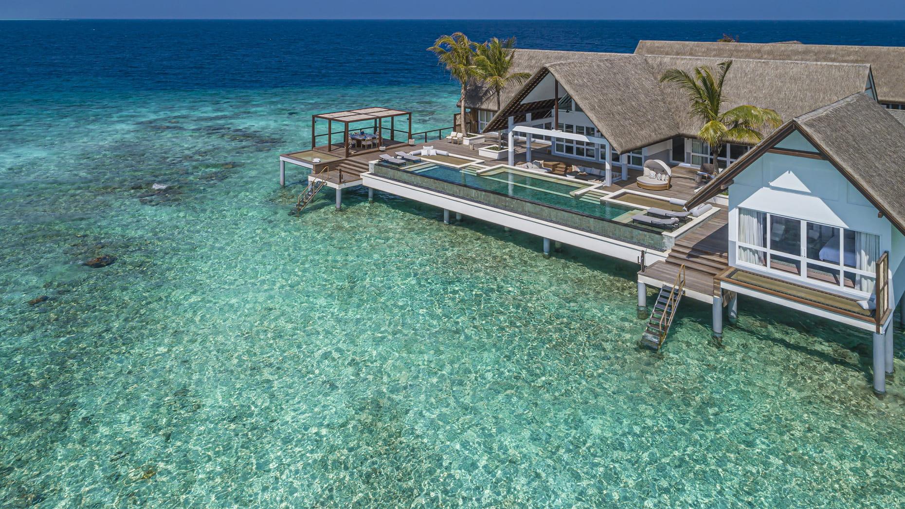 Four Seasons Resort Maldives at Landaa Giraavaru