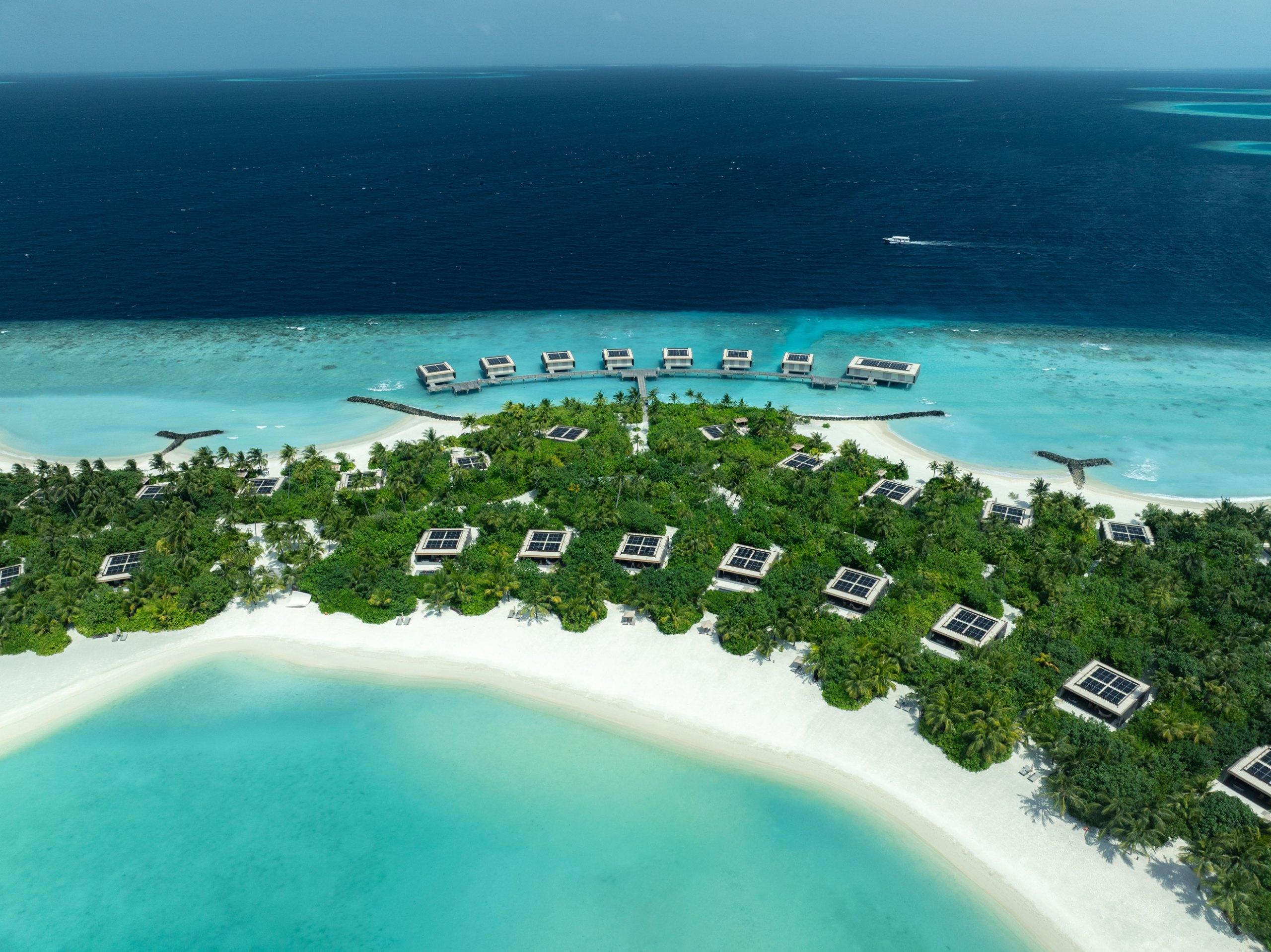 Patina Maldives, Fari Islands