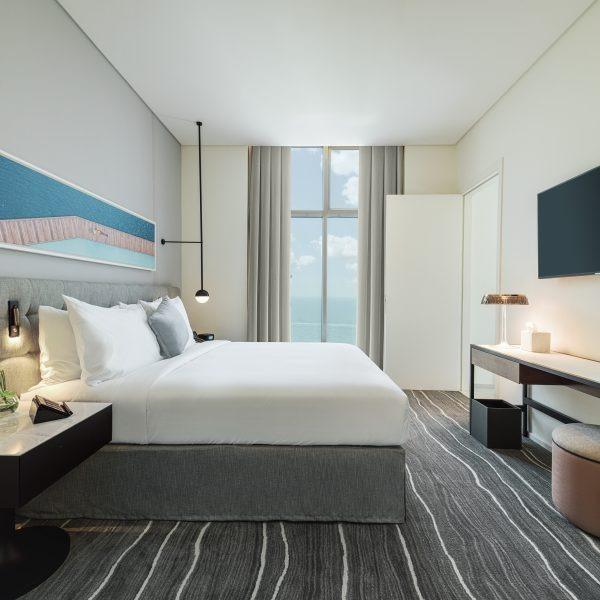 Deluxe King Arabian Sea View with Kitchenette