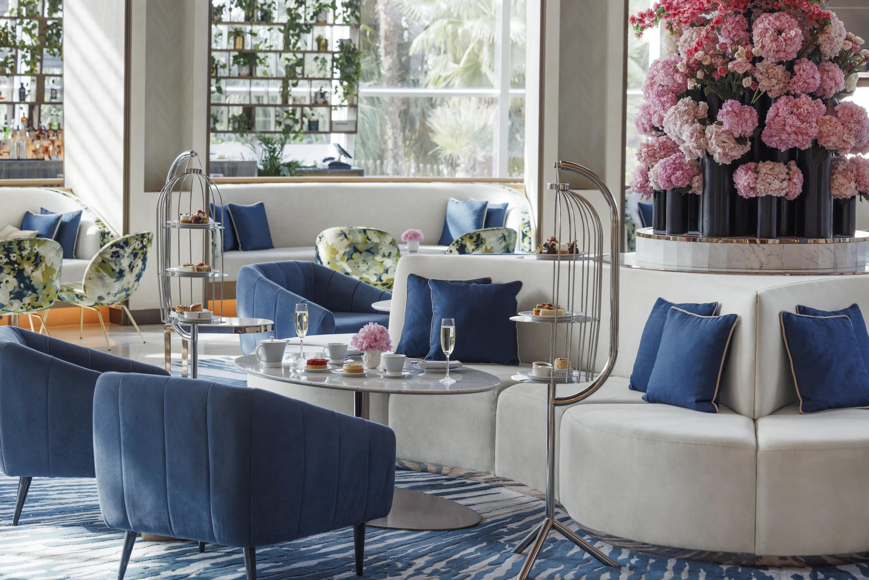 Pearl Lounge at Jumeirah Beach Hotel