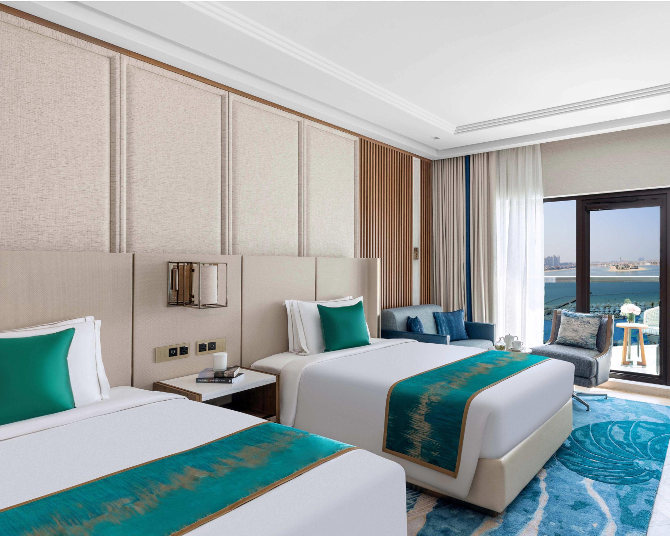 Luxury Palm Sea View Room Twin Bed