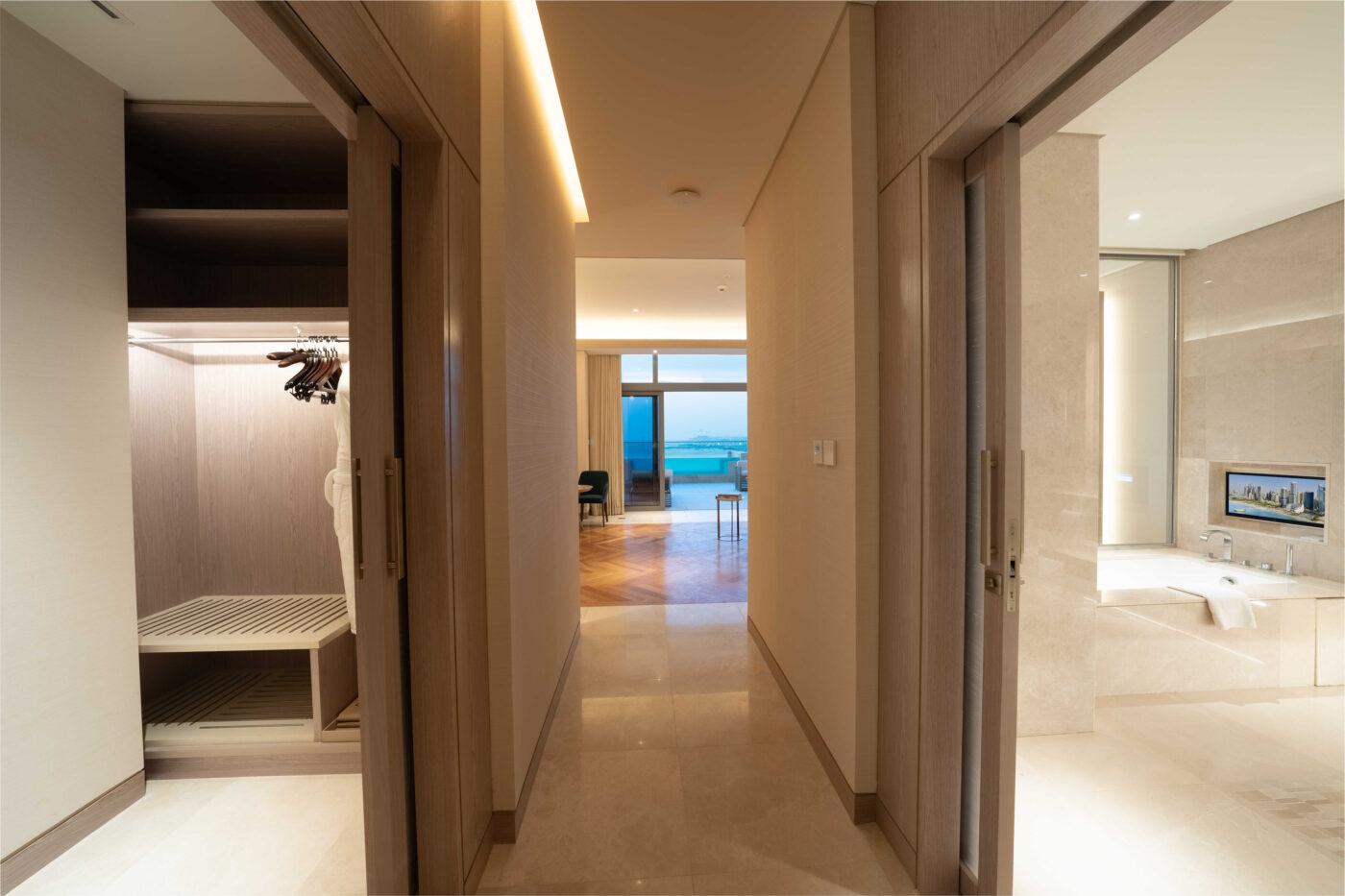 Pool Terrace Suite at FIVE LUXE JBR, view 3