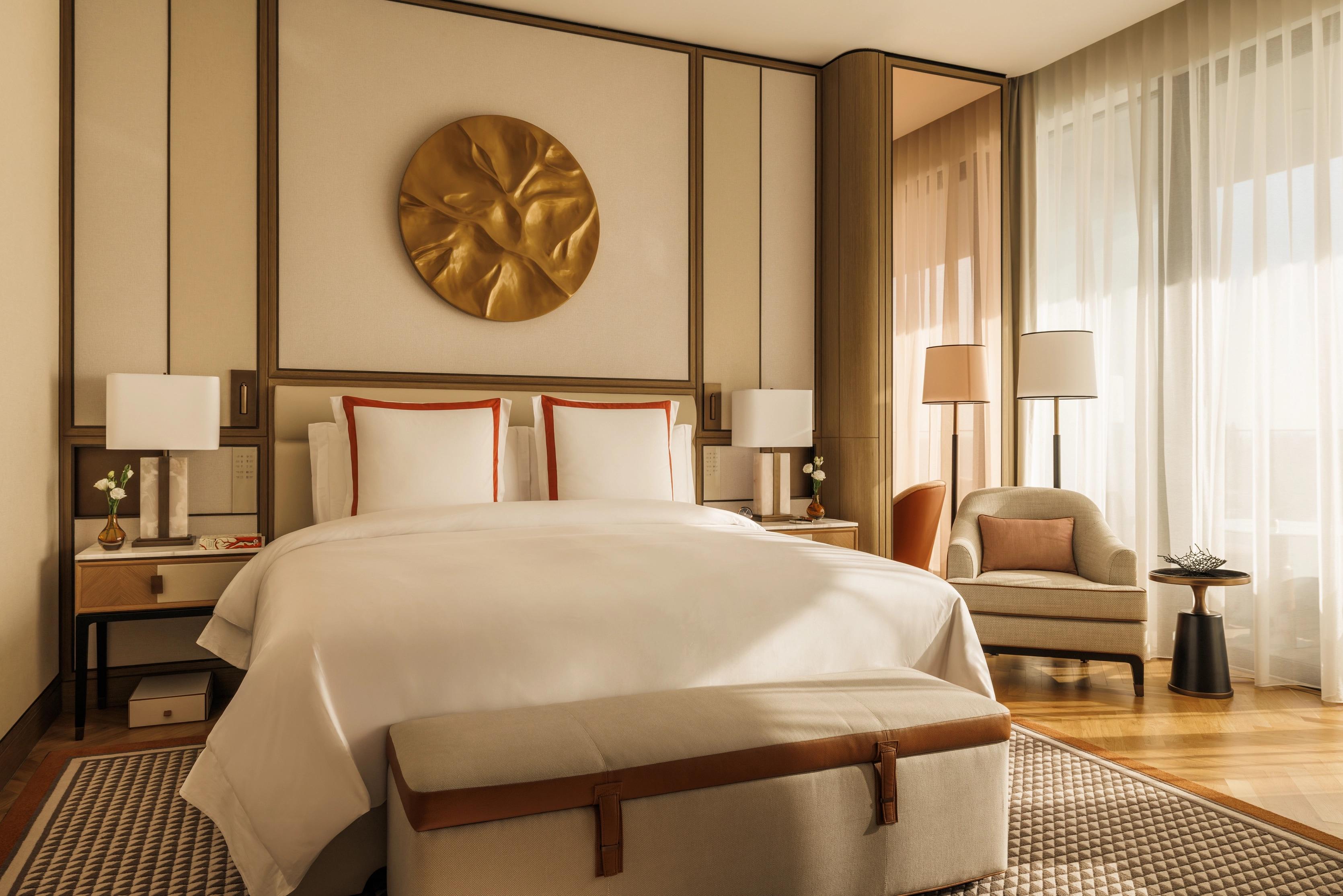 Marina Deluxe Room at Jumeirah Marsa Al Arab, view 2