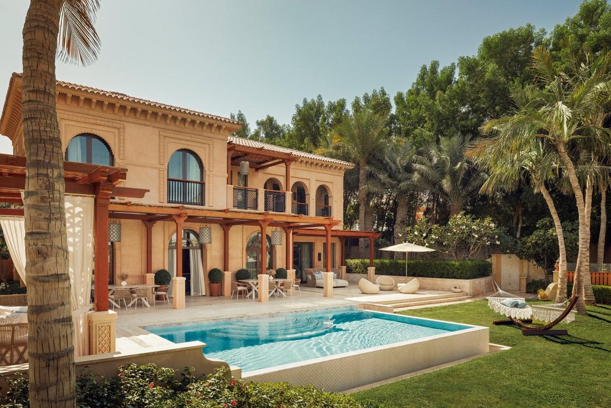 Three-Bedroom Beachfront Villa at One&Only The Palm, Dubai, view 3