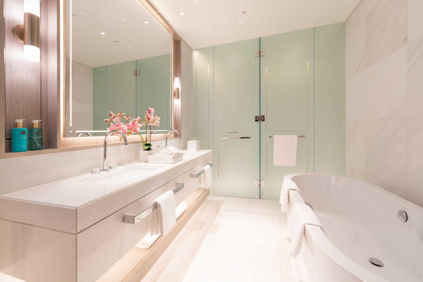 2 BED | Skyline Suite w/ Pool at FIVE LUXE JBR, view 3