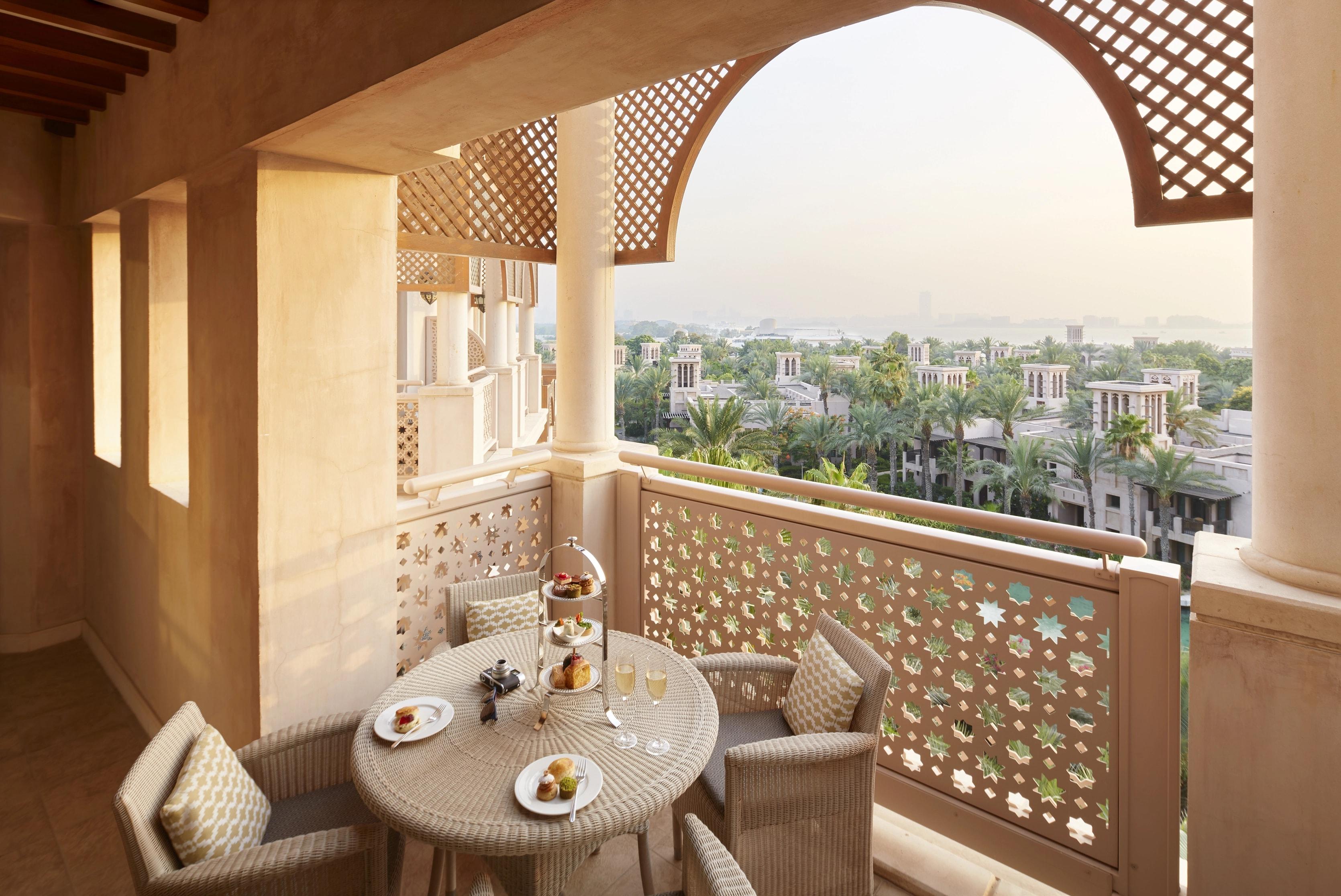 Arabian Family Club Room at Jumeirah Al Qasr, view 2