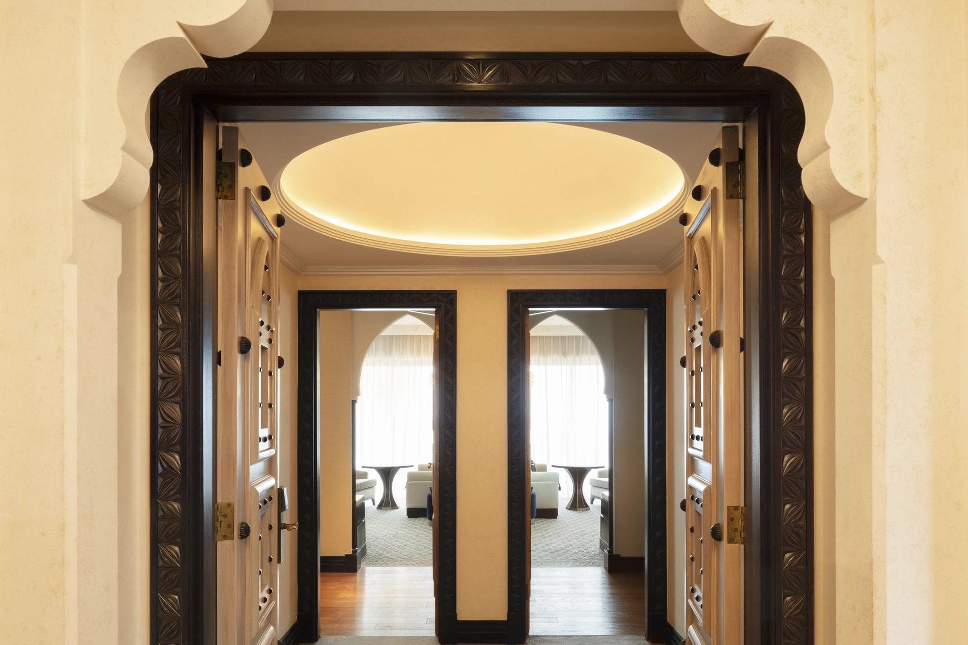 Two Bedroom Deluxe Family Room at Jumeirah Mina Al Salam, view 3