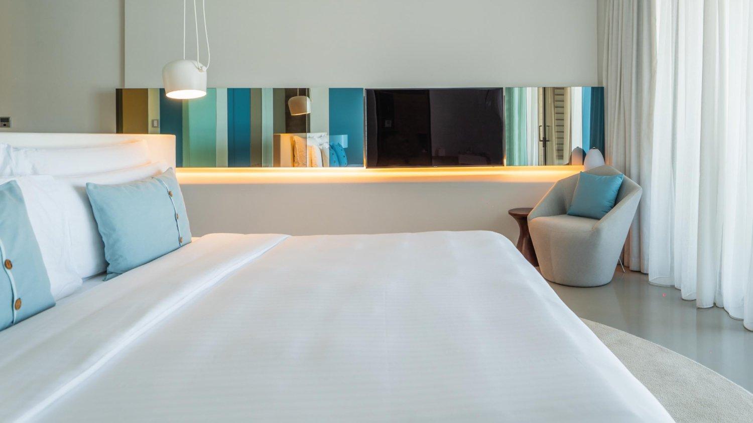 Luux Room Seaview King