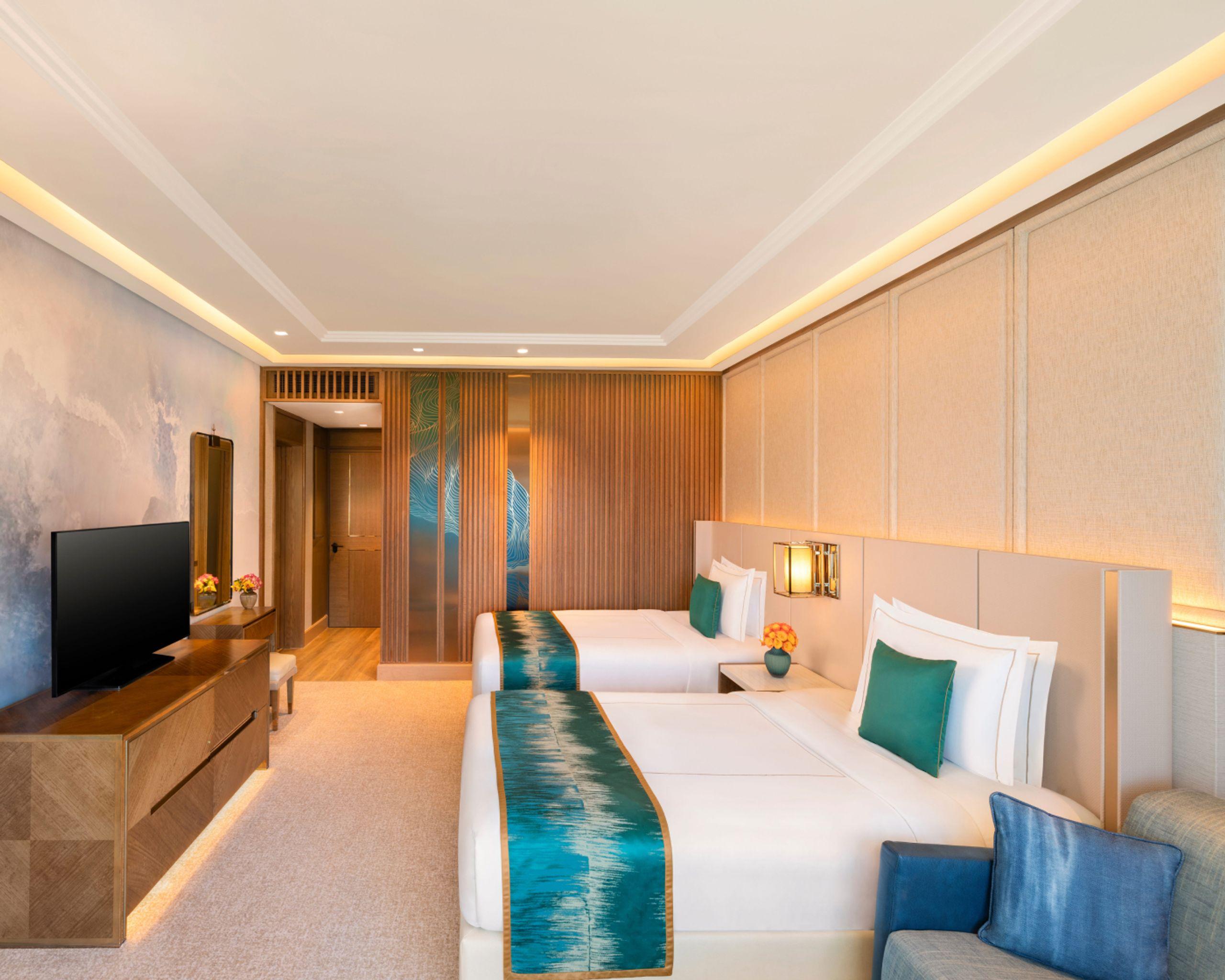LUXURY ROOM TWIN BED
