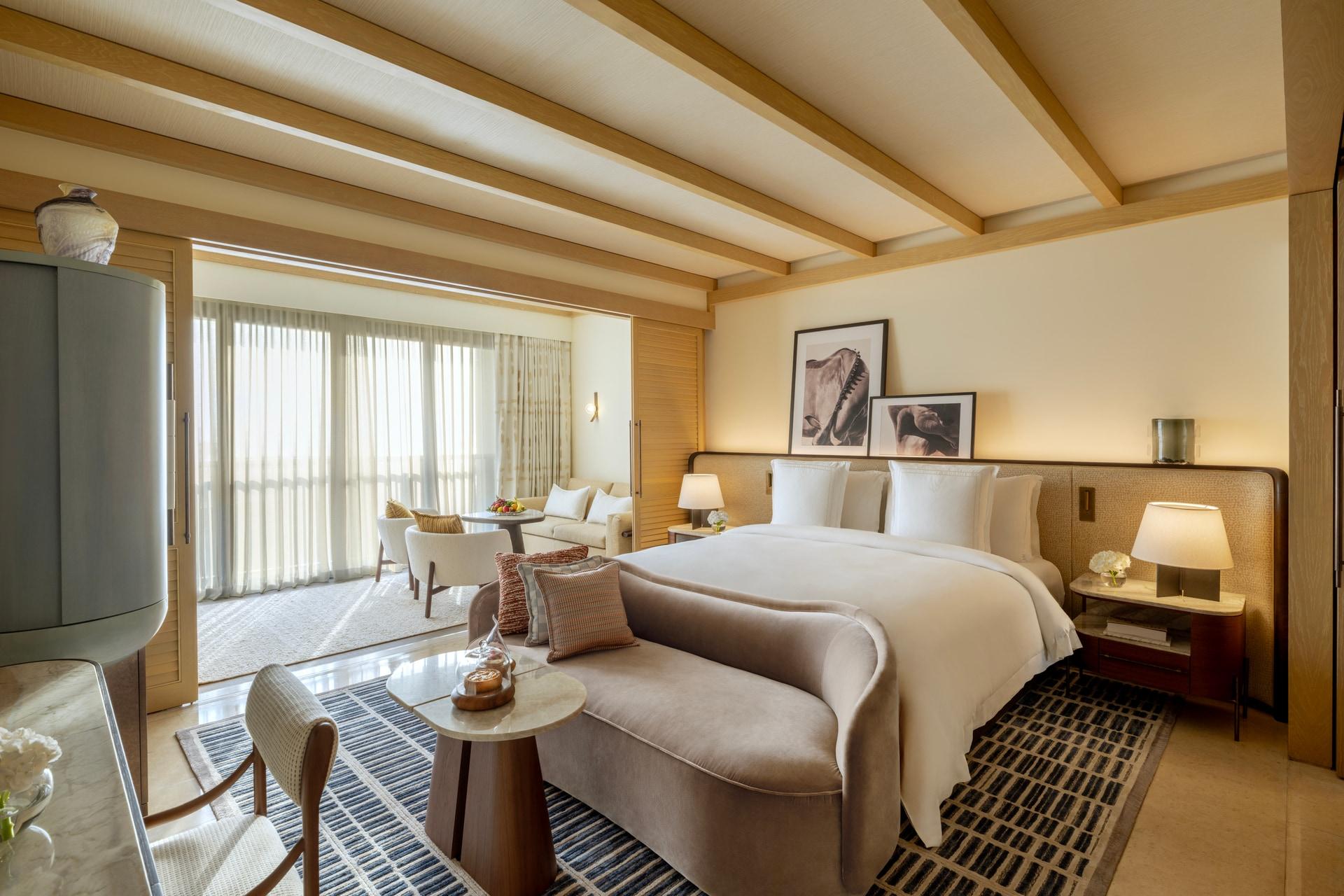 Deluxe Ocean Club Room
