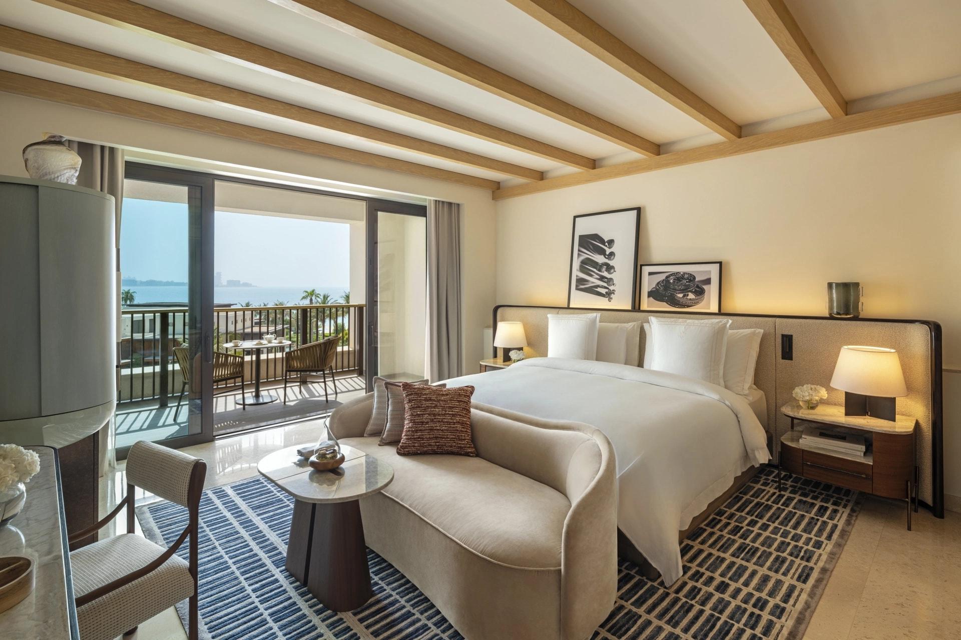 Deluxe Ocean Room