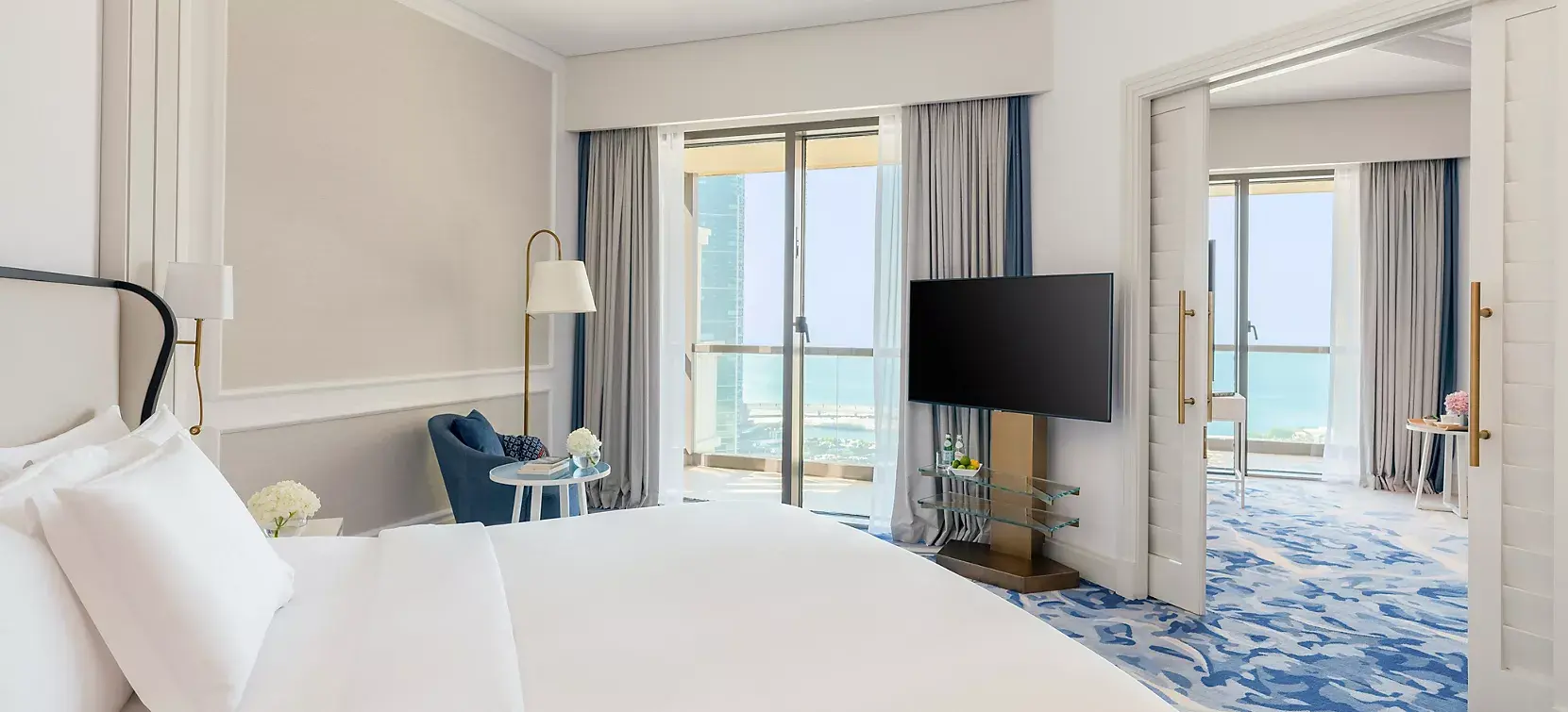 PRESTIGE SUITE, Club Millésime Access, 1 King Bed, partial seaview, balconies