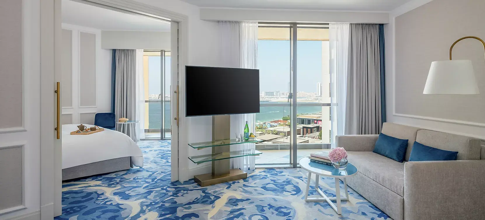 JUNIOR SUITE, Club Millésime Access, 1 King Bed, partial seaview, balconies