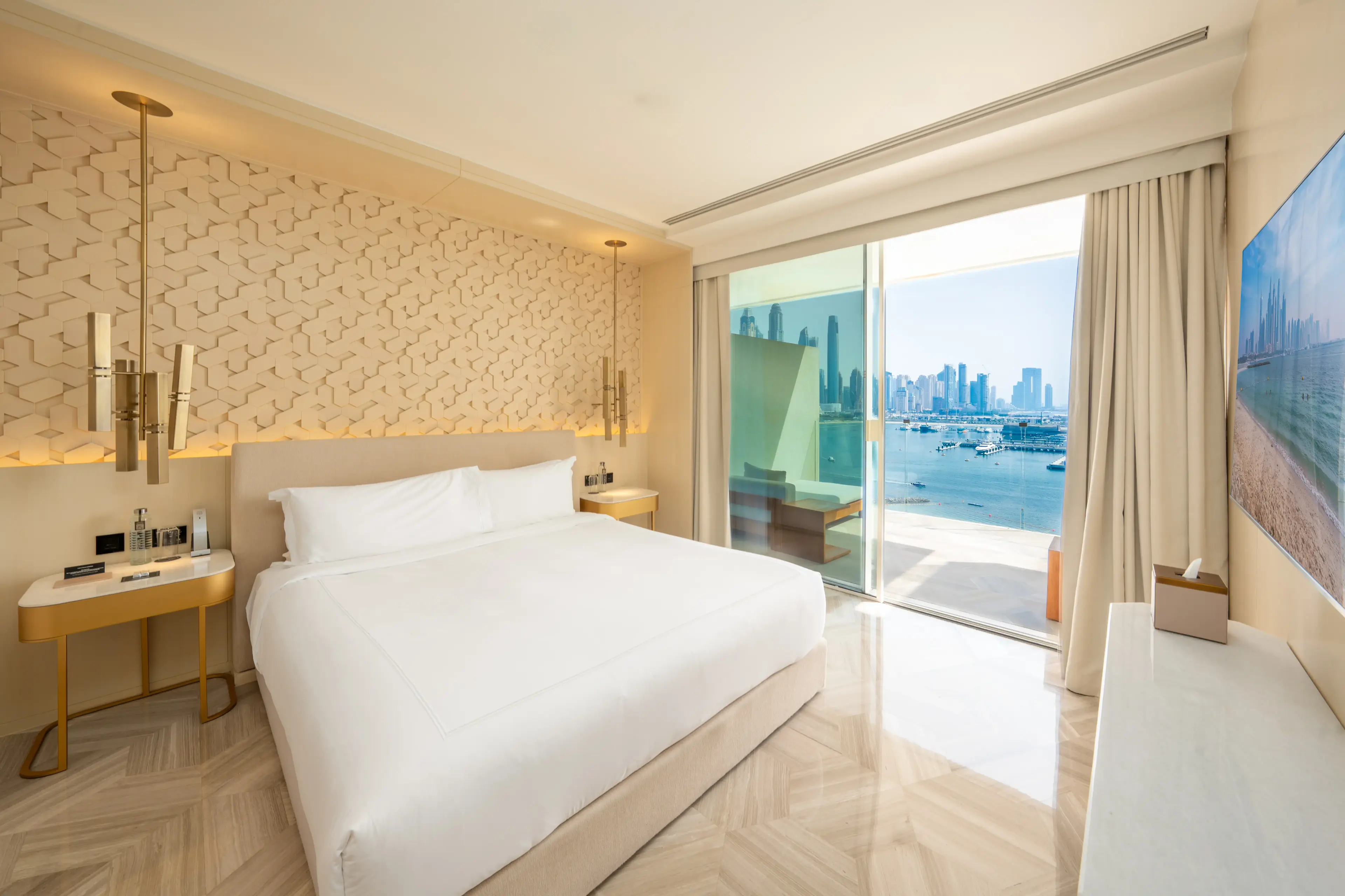 Luxe One Bedroom Suite | Sea View at FIVE Palm Jumeirah