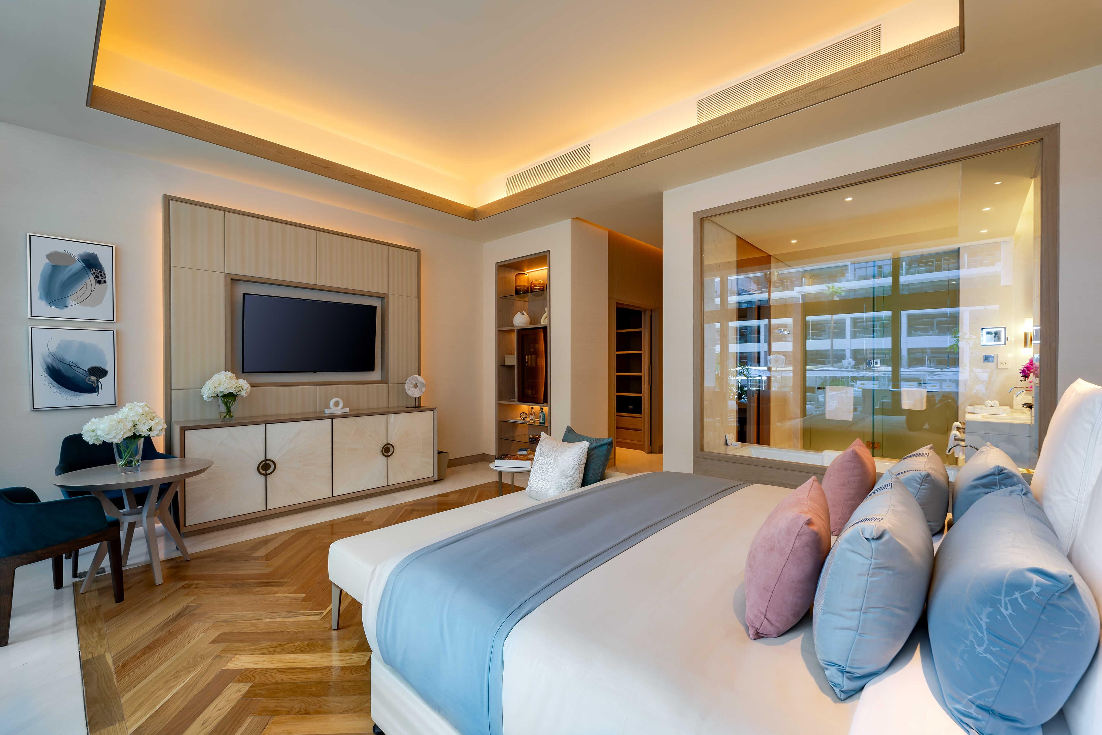 1 BED | Poolside Room w/ Pool at FIVE LUXE JBR