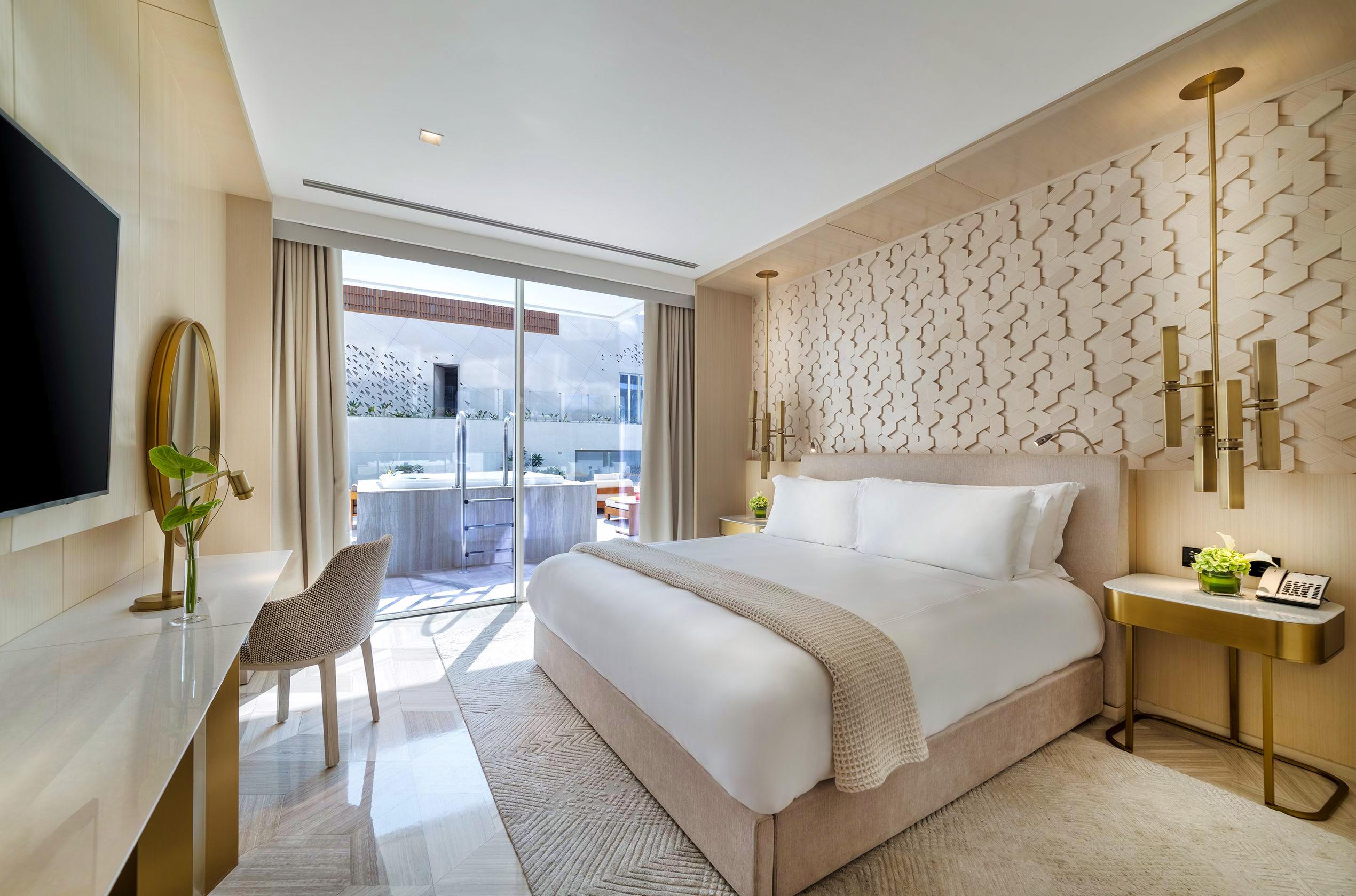 4 BED | Duplex w/ Pool at FIVE Palm Jumeirah