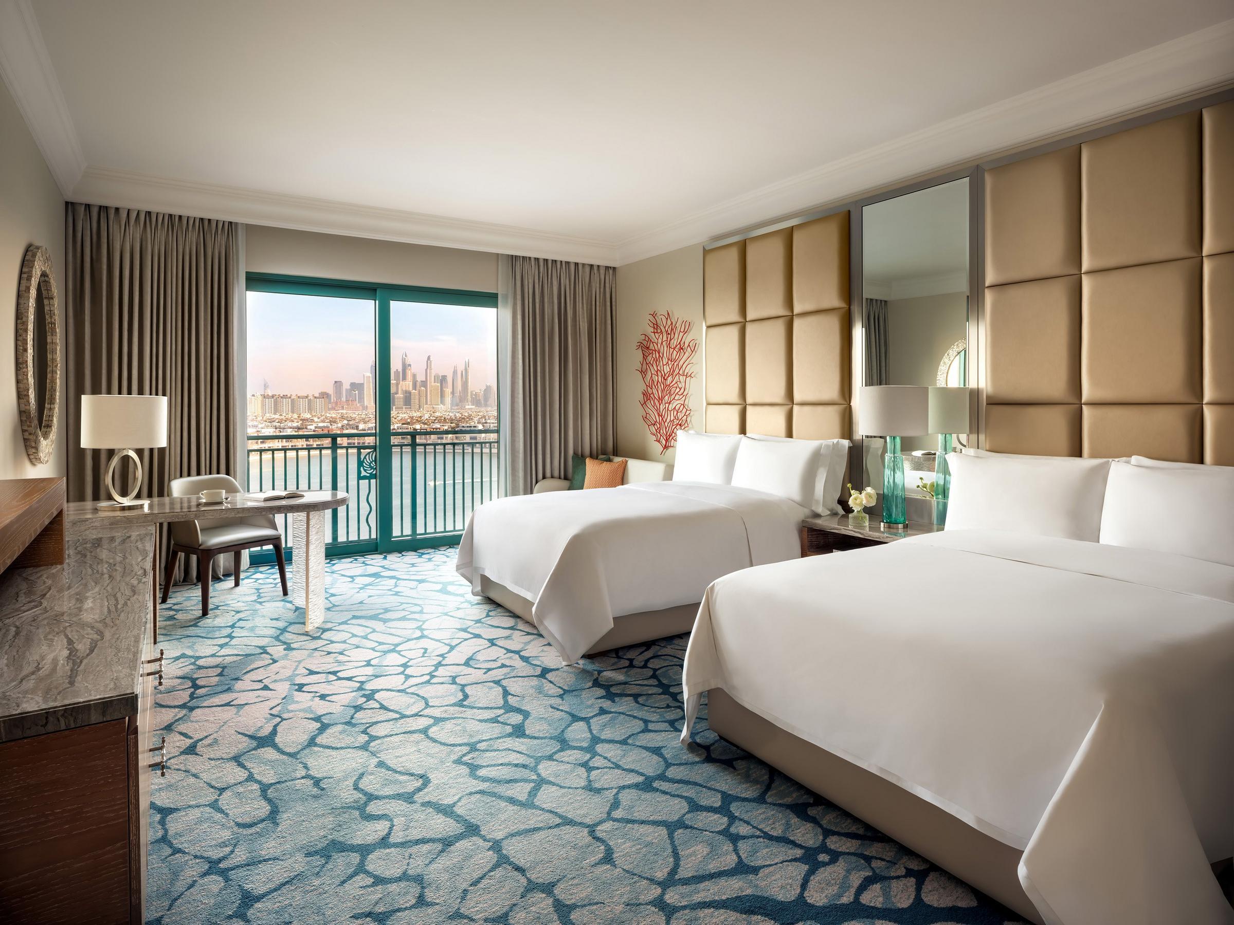 Queen Deluxe Room
