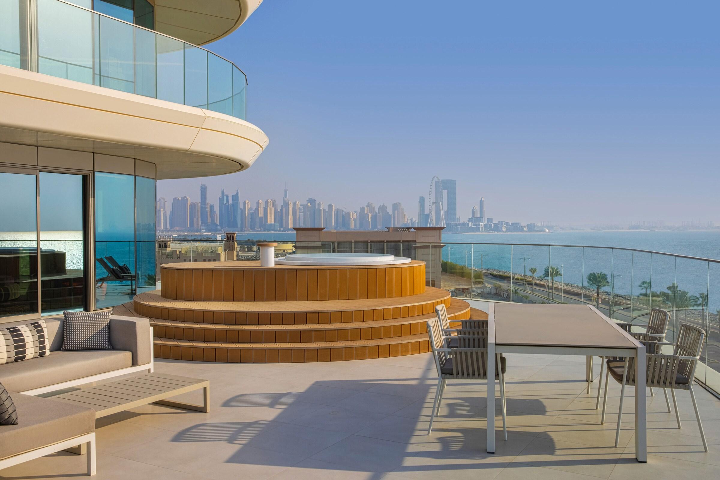 Marvelous Jacuzzi Suite at W Dubai - The Palm