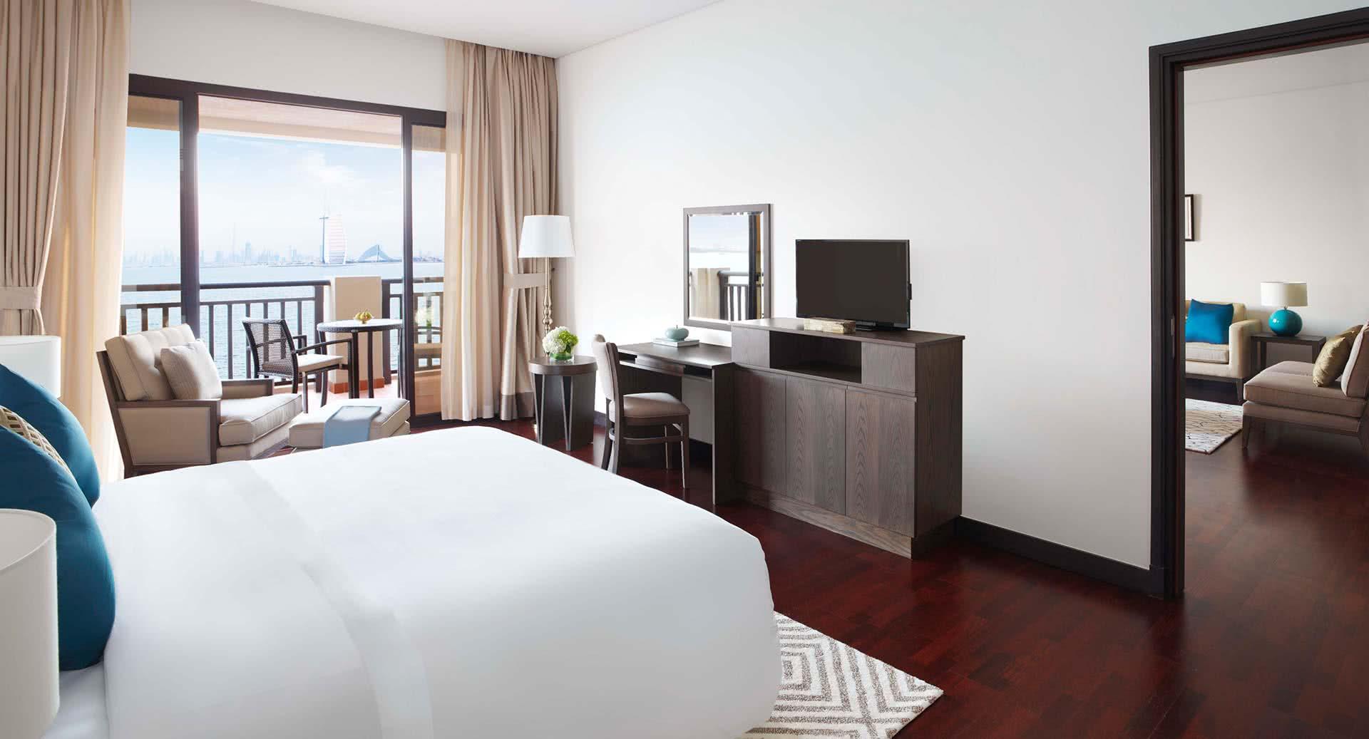 One Bedroom Apartment at Anantara The Palm Dubai Resort