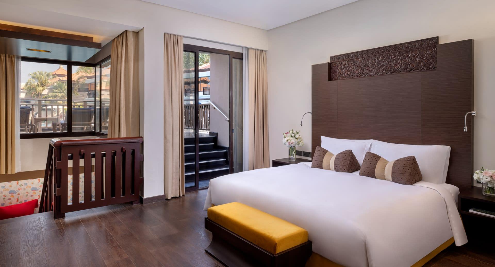 Deluxe Family Lagoon Access Room
