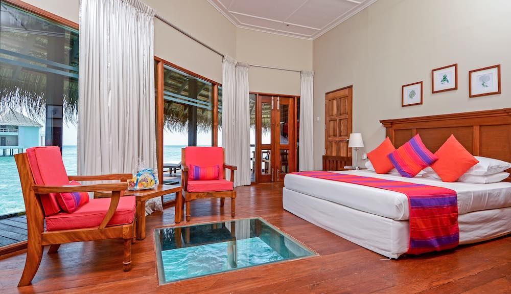 Water Villa at Adaaran club Rannalhi, view 6