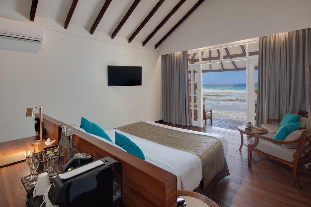 Sunset Deluxe Beach Villa at Adaaran Select Meedhupparu with 24Hr Premium All-Inclusive, view 3