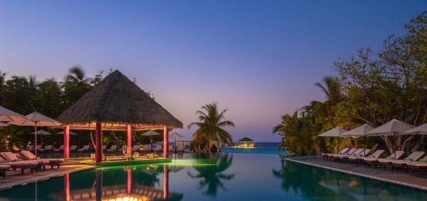 Pool Bar