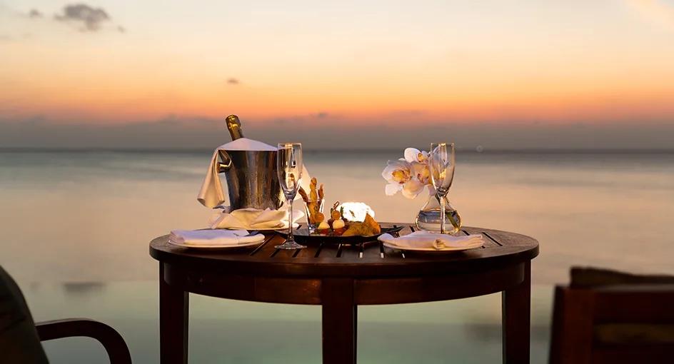 In-Villa Dining