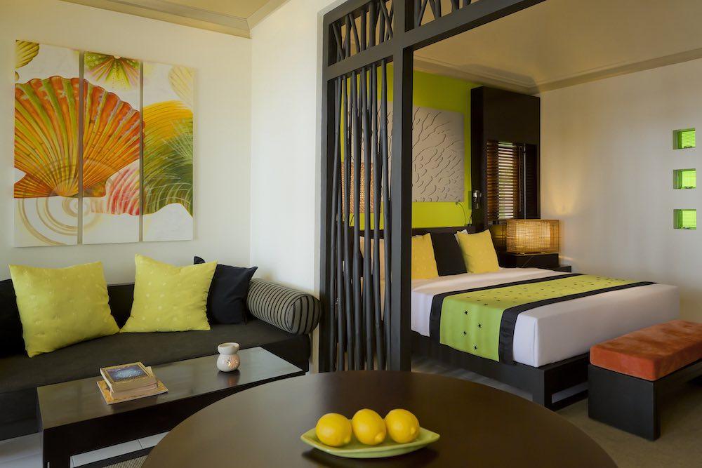Beachfront Villa at Dhawa Ihuru, view 3
