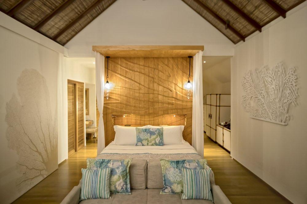 Senior Water Villa at Constance Moofushi, view 3