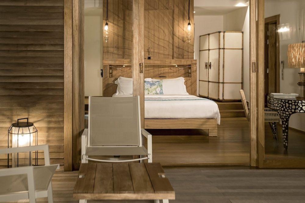 Water Villa at Constance Moofushi, view 4